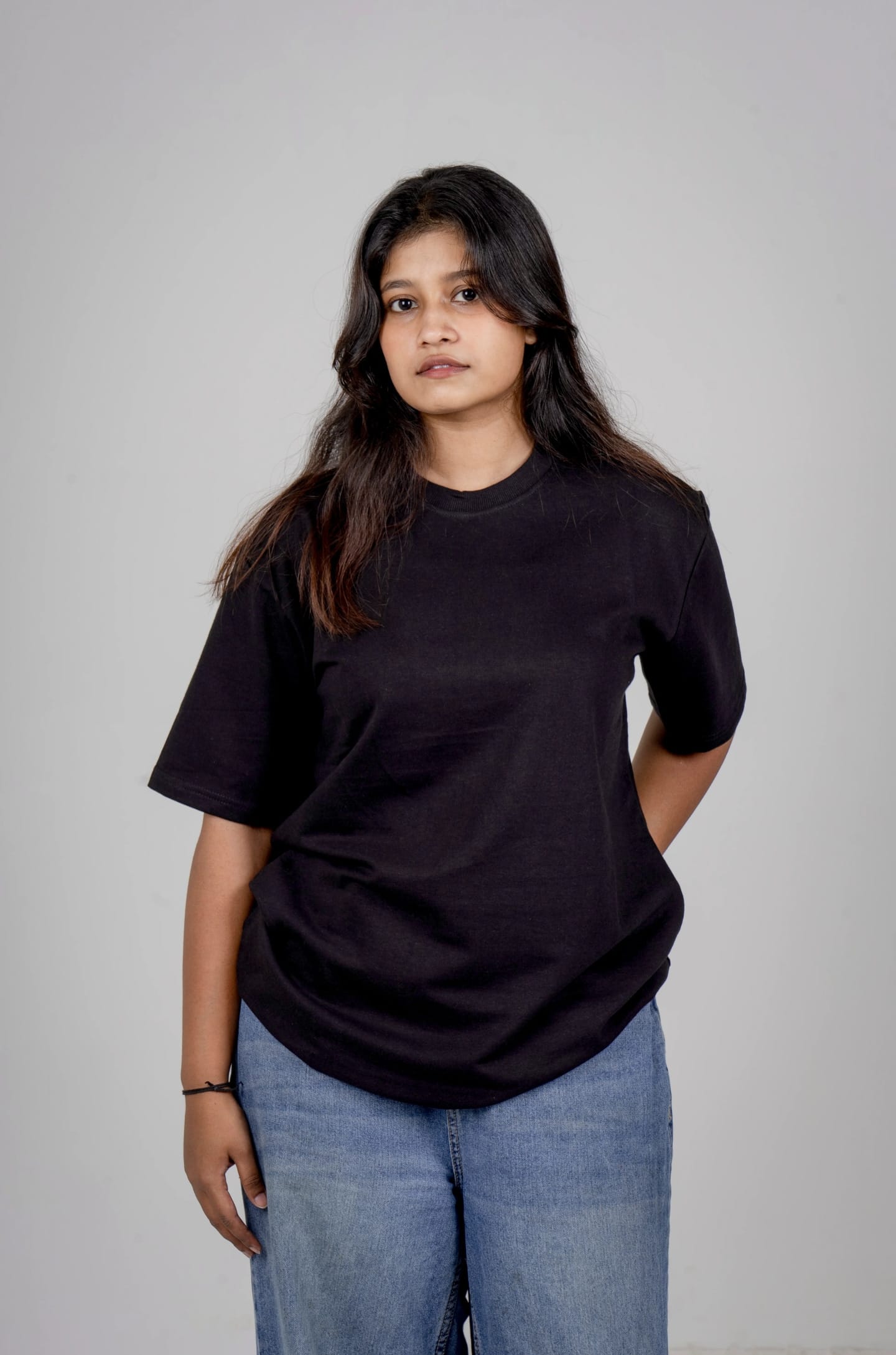 Solid Cotton Round Neck Relaxed Fit T-Shirt - Black